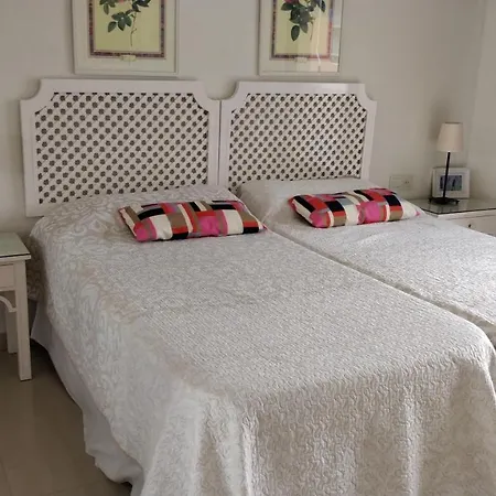Royal Golden Mile Terrace * 美洲海滩